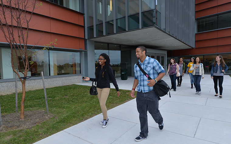 Students walking on the TUNE campus