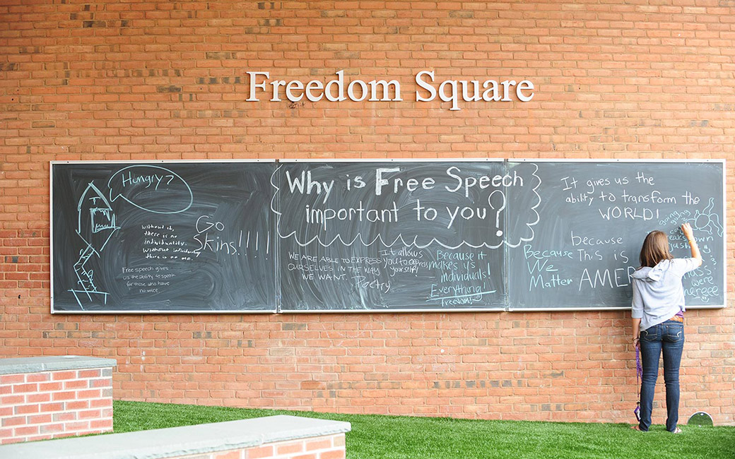 Freesom square
