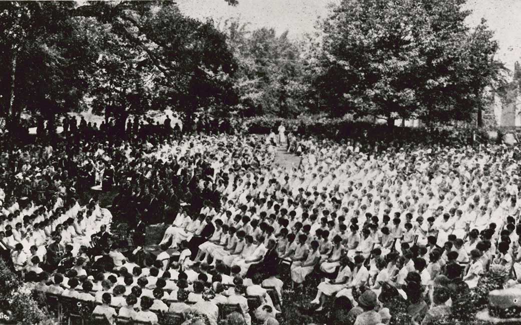 The Class of 1922 in front of Stephens Hall