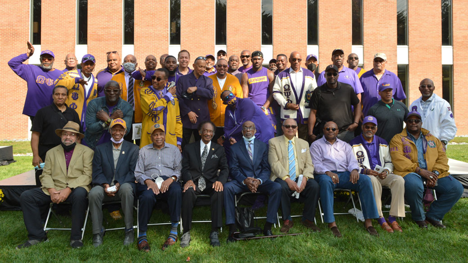 Group of Omega Psi Phi fraternity alum