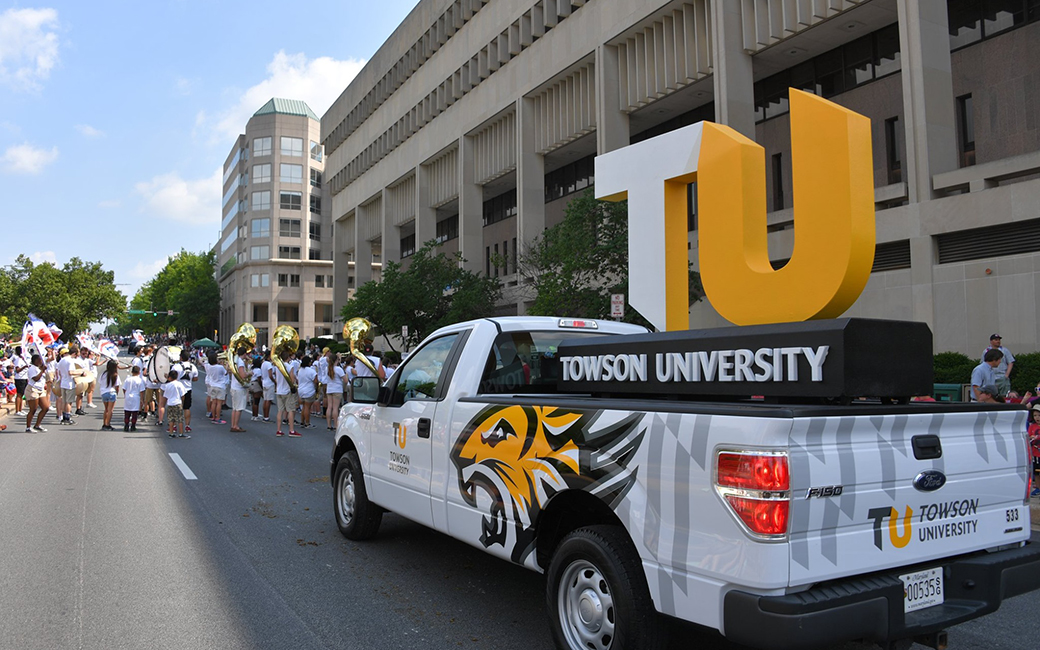 Celebrating red, white & blue with black and gold at Towson 4th of July
