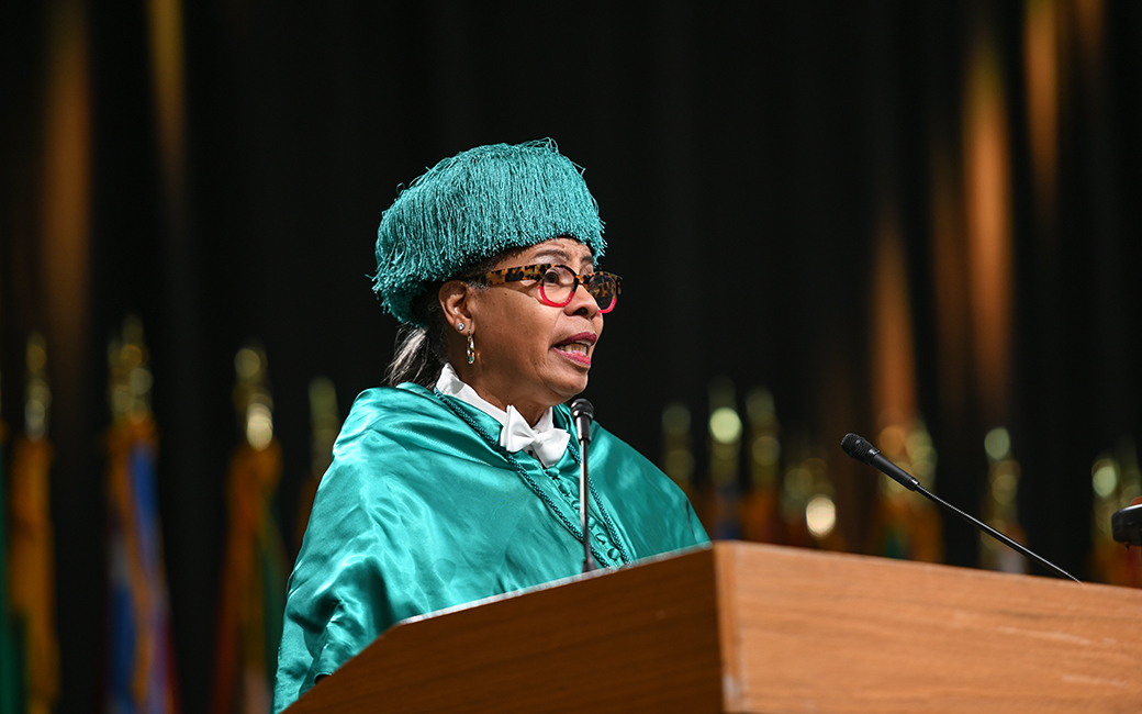 Gloria Ladson-Billings delivers TU commencement address